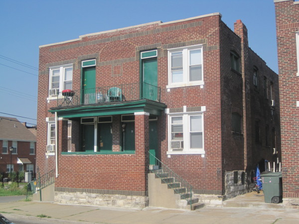 One of the district's later multiple dwellings, at 1813-15 Rauschenbach Avenue (1929).